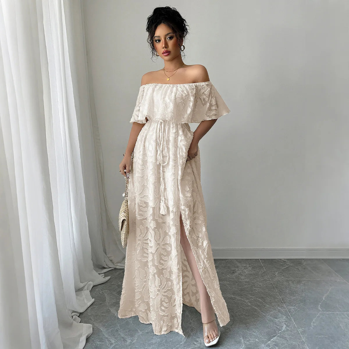 Elegant White Maxi Dress for Women – Romantic Long Dress for Events & Special Occasions