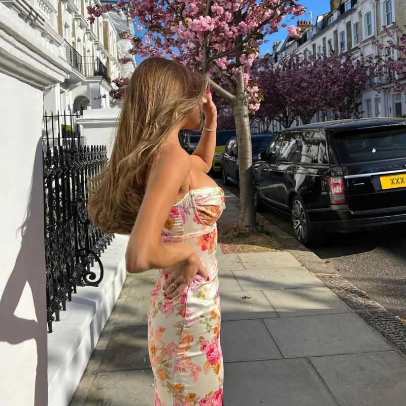 Floral Bodycon Dress – Elegant Summer Look
