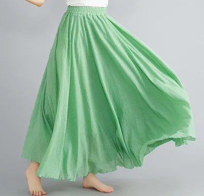 Elegant White Tulle Maxi Skirt – Soft & Feminine Style