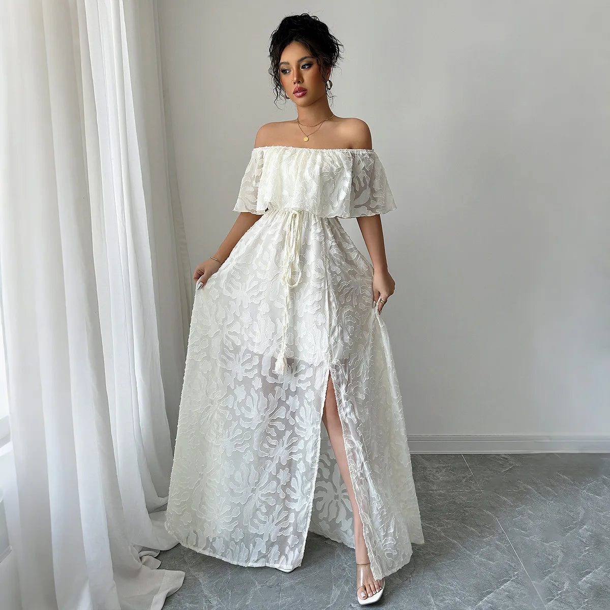 Elegant White Maxi Dress for Women – Romantic Long Dress for Events & Special Occasions
